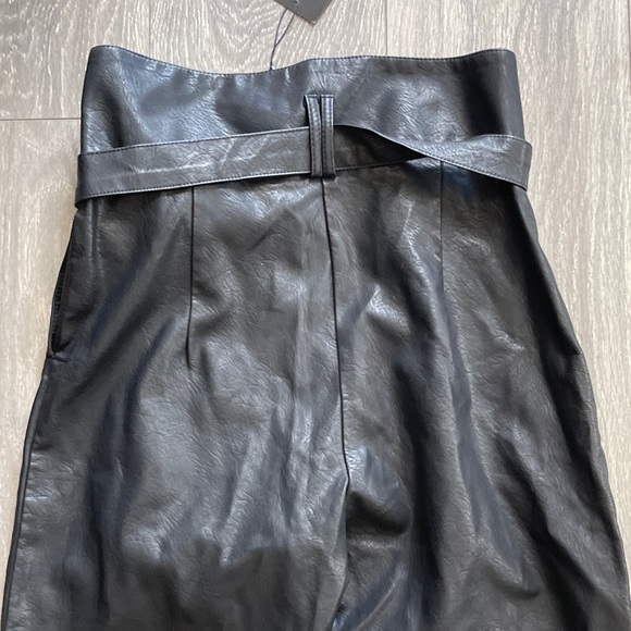 NWT Agaci high waist faux leather pants with belt. - Picture 4 of 5